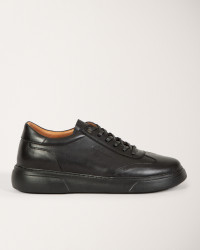 کفش روزمره بنددار با چرم طبیعی مشکی 19444241