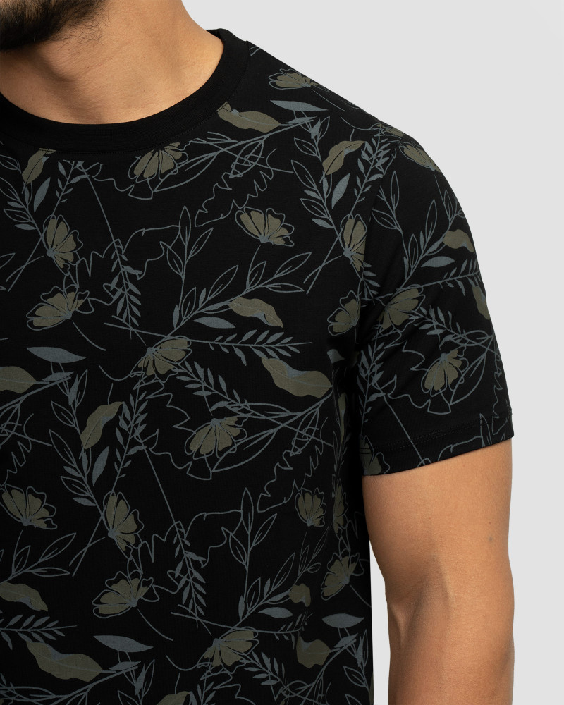 تیشرت مردانه طرحدار آستین کوتاه یقه گرد مشکی 22196372