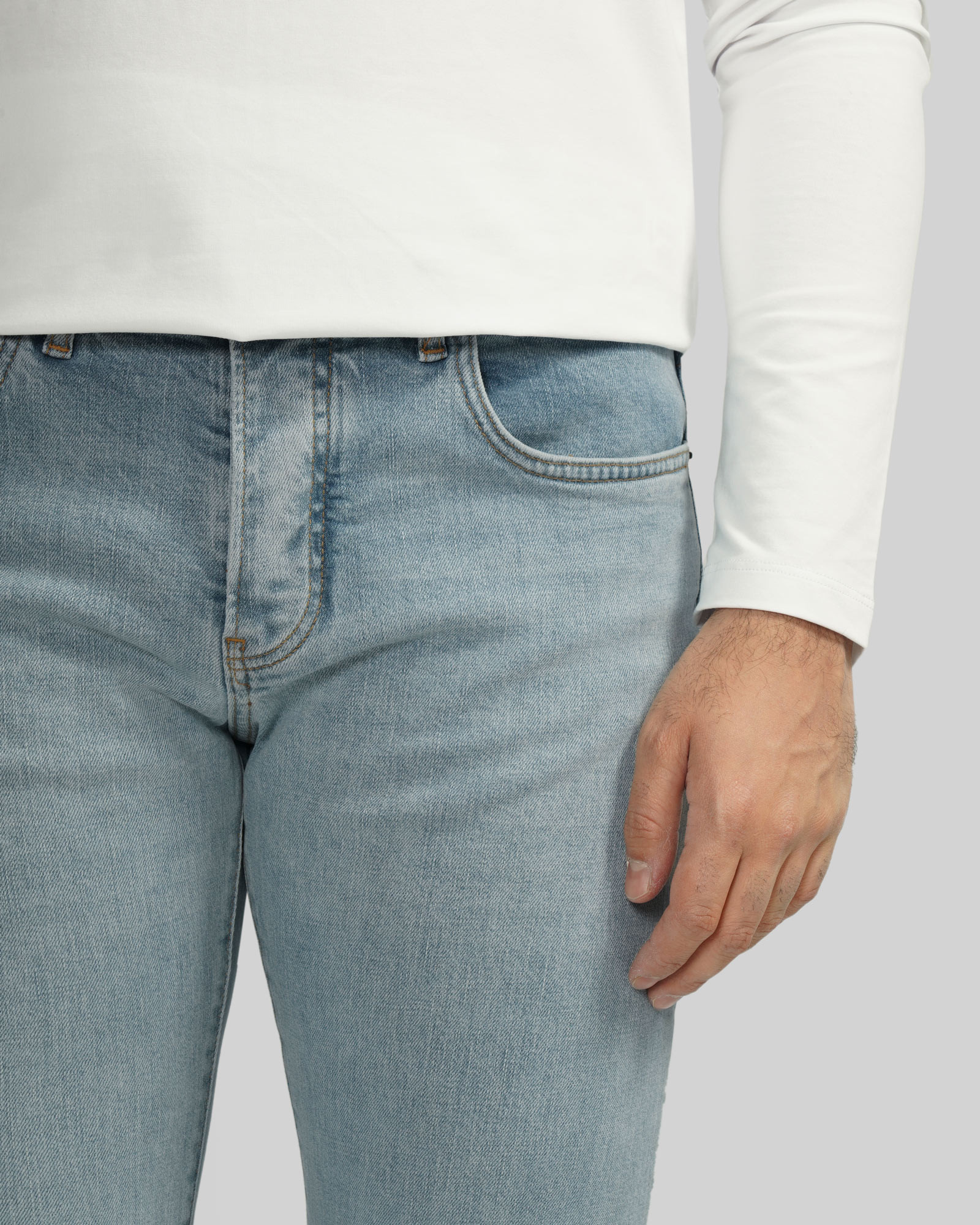 شلوار جین رگولار آبی روشن (Regular)