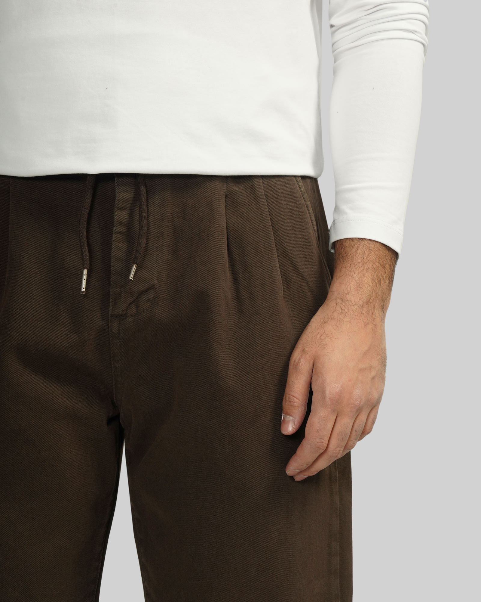 شلوار کتان کمرکش مردانه قهوه ای 23315181