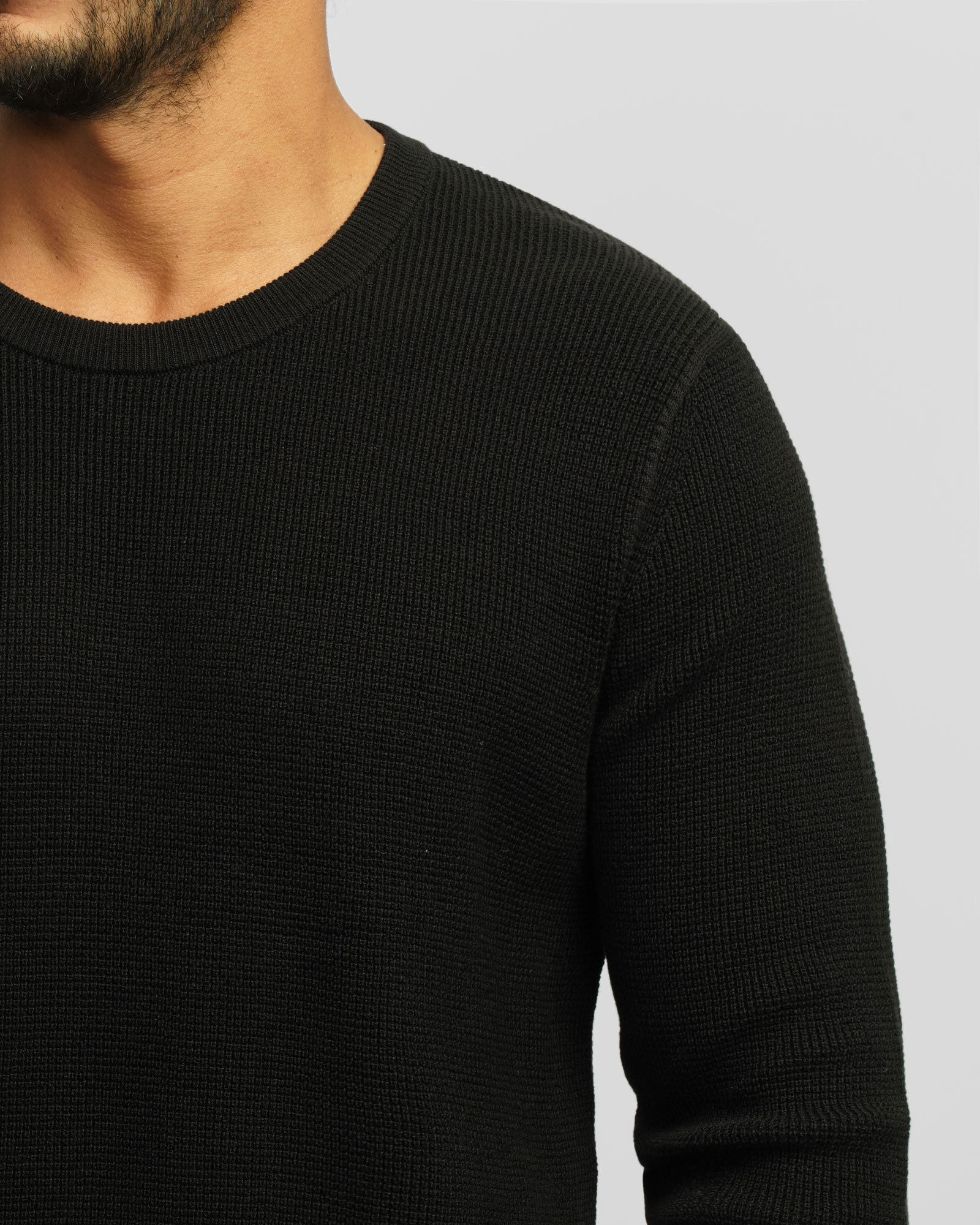 پلیور بافت یقه گرد مردانه مشکی 24342175