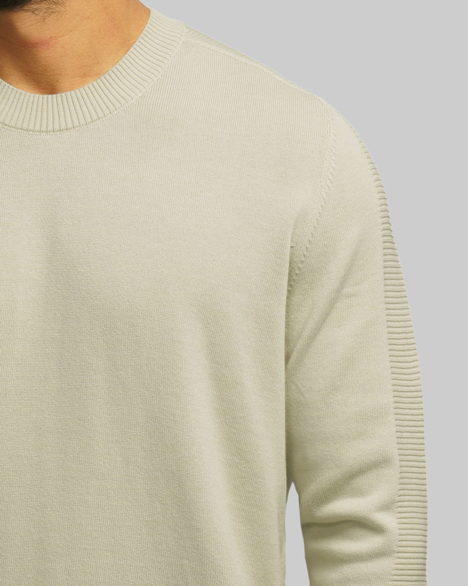 خرید و قیمت پلیور بافت یقه گرد مردانه کرم 24342176