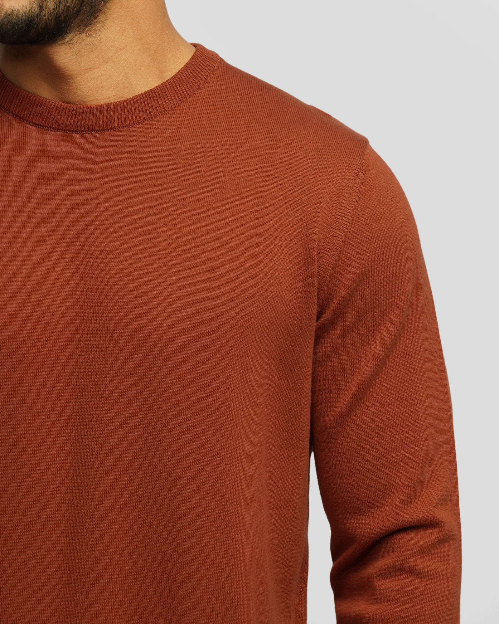 پلیور بافت یقه گرد مردانه آجری 24342179