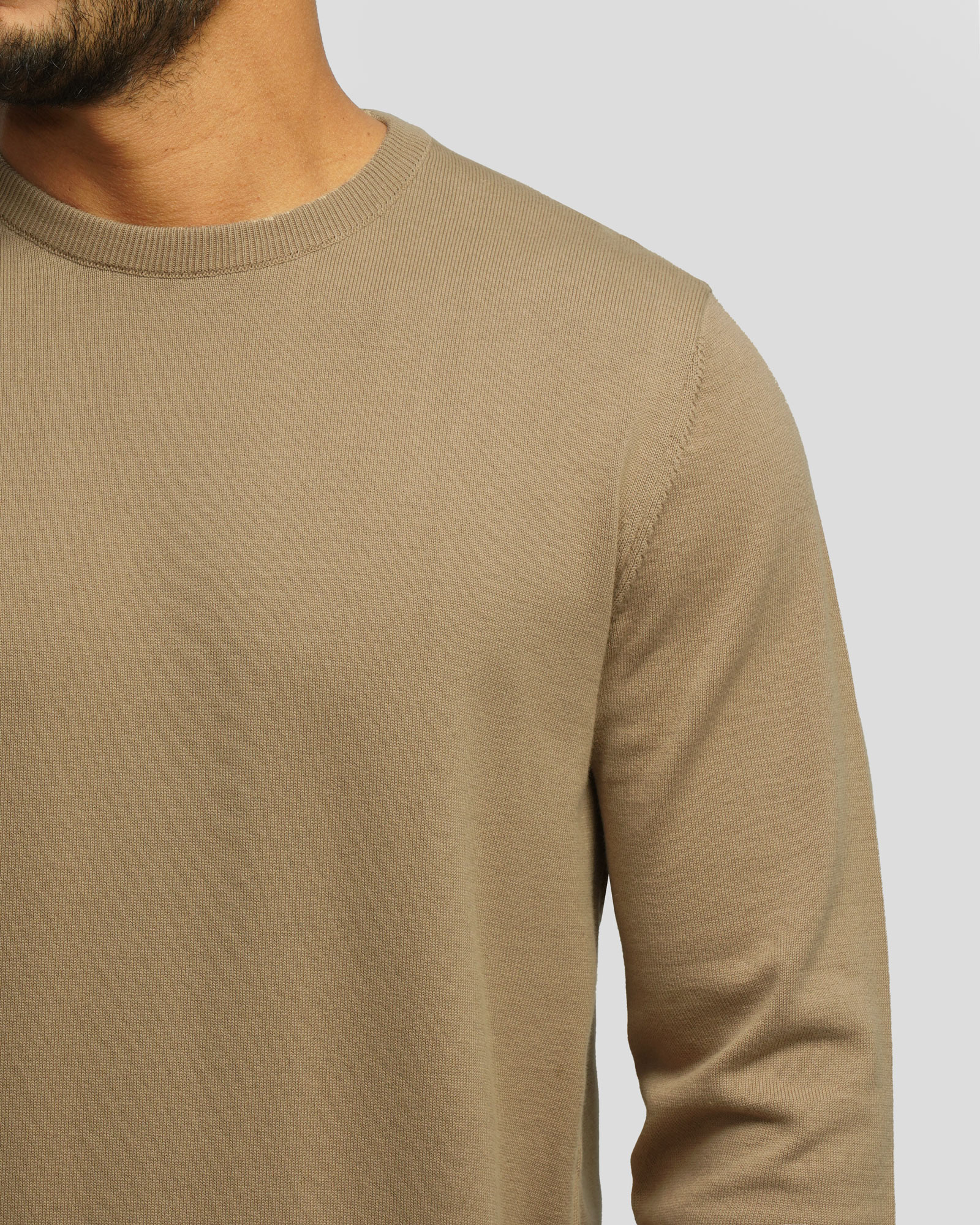 پلیور بافت یقه گرد مردانه کرم تیره 24342179