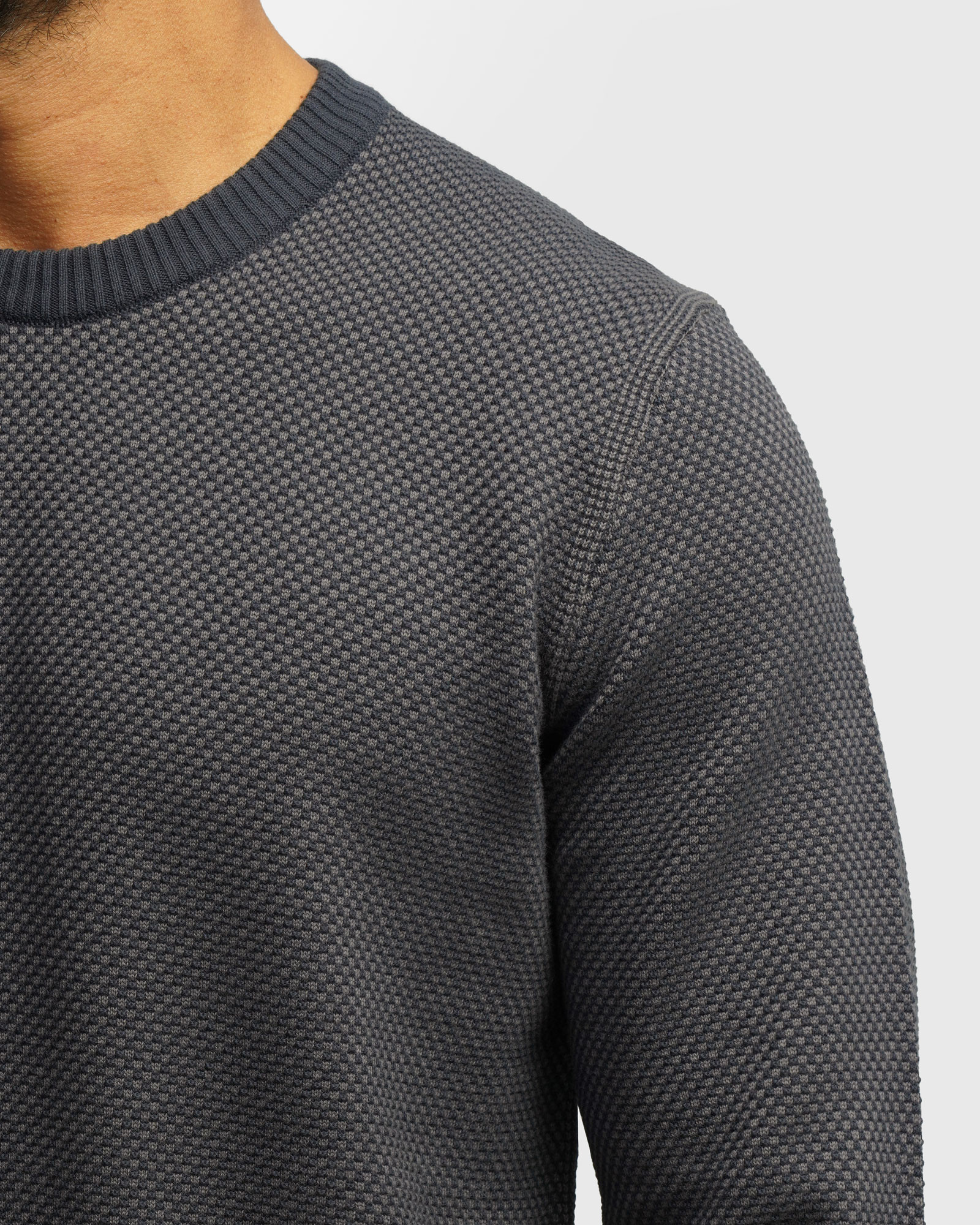 خرید و قیمت پلیور بافت یقه گرد مردانه سرمه ای روشن 24358136