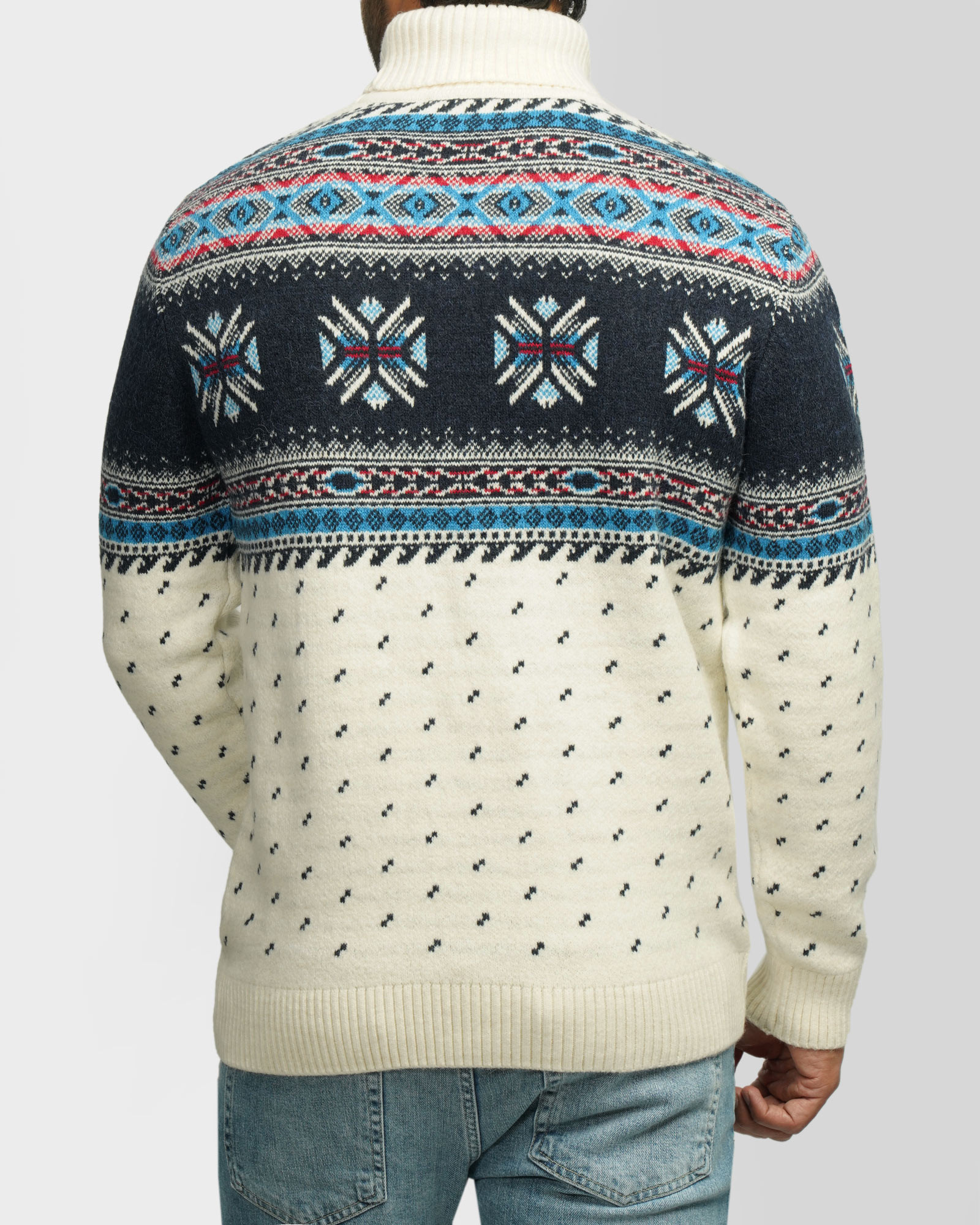 پلیور بافت یقه اسکی طرح دار مردانه شیری 84479120