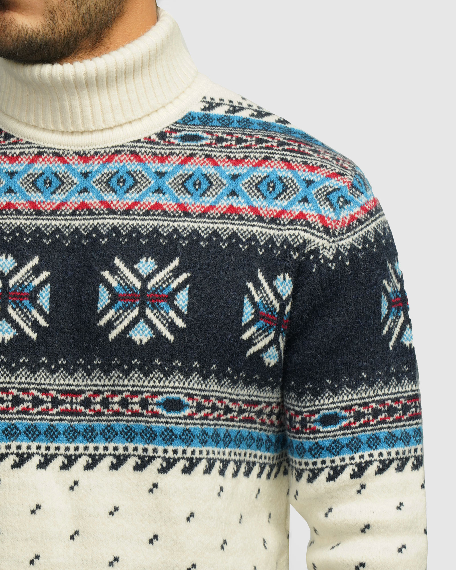 پلیور بافت یقه اسکی طرح دار مردانه شیری 84479120