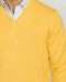 پلیور بافت یقه هفت مردانه ساده زرد 18372101